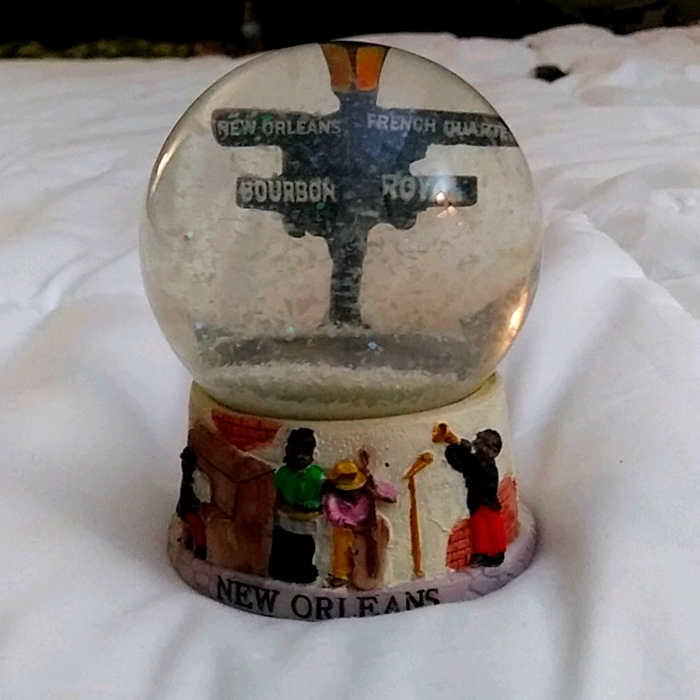 New Orleans French Quarter bourbon Royal snow glob